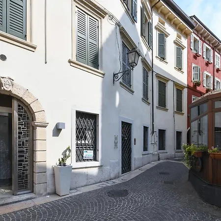 Apartamento Galilei 3 *